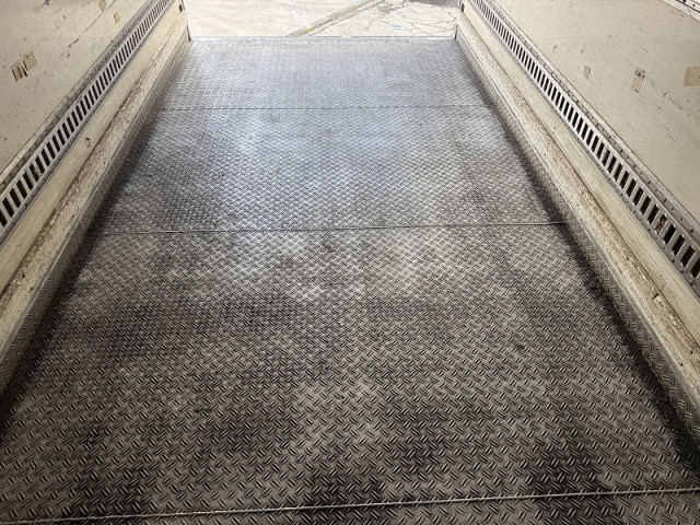 いすゞ エルフ 小型 冷凍冷蔵バン SKG-NPR85AN(95377) 9枚目