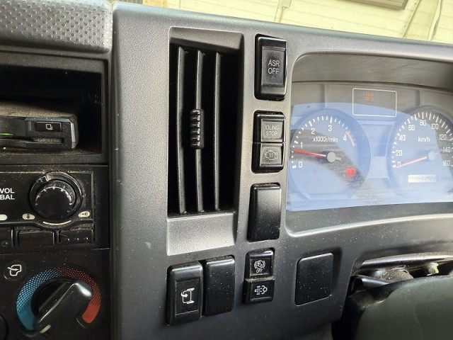 いすゞ エルフ 小型 冷凍冷蔵バン SKG-NPR85AN(95377) 29枚目