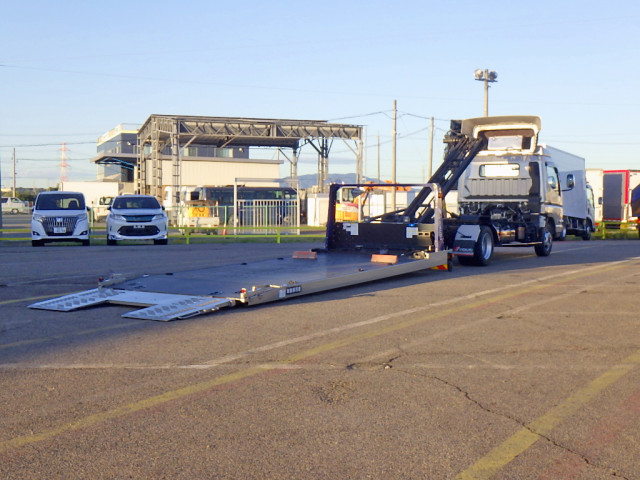 三菱ふそう キャンター 小型 車載専用車 2RG-FEB90(95381) 32枚目