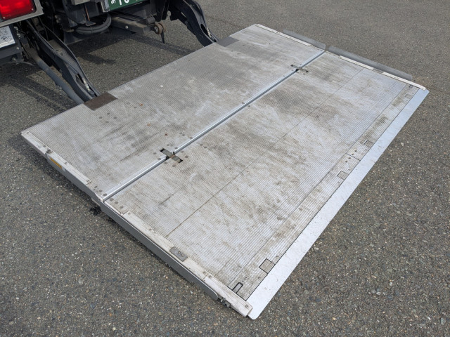 日野 レンジャー 中型 冷凍冷蔵バン 2KG-FD2ABG(95386) 10枚目