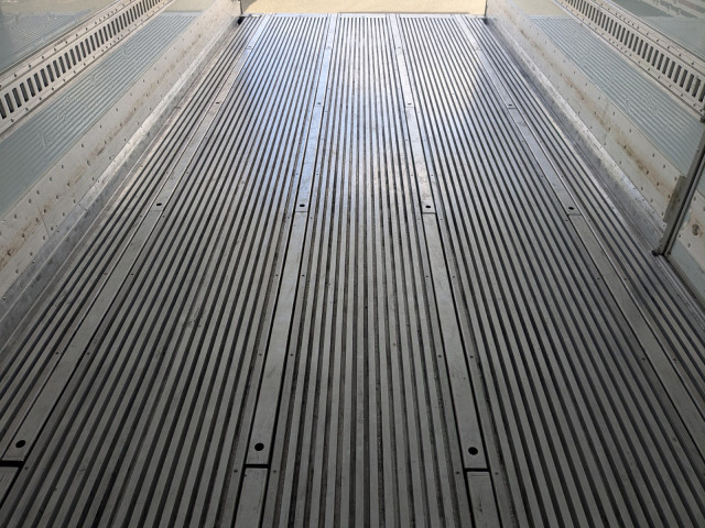 日野 レンジャー 中型 冷凍冷蔵バン 2KG-FD2ABG(95386) 23枚目