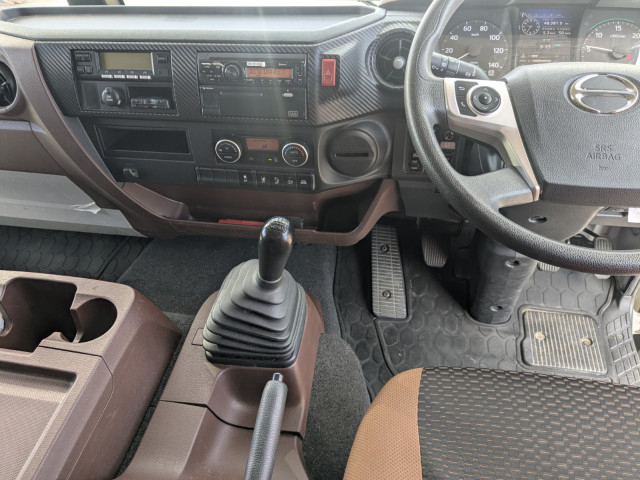 日野 レンジャー 中型 冷凍冷蔵バン 2KG-FD2ABG(95386) 39枚目