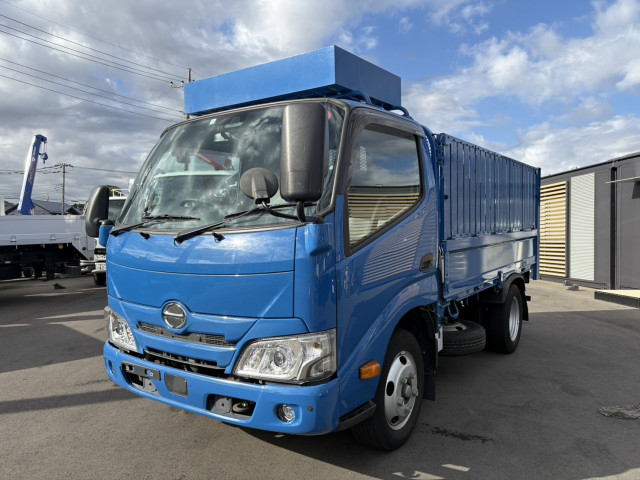 日野 デュトロ 小型 平ボディ 2RG-XZU605M(95388) 1枚目