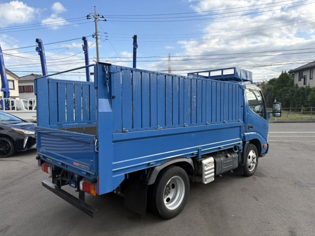 日野 デュトロ 小型 平ボディ 2RG-XZU605M(95388) 3枚目