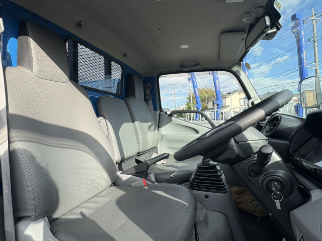 日野 デュトロ 小型 平ボディ 2RG-XZU605M(95388) 22枚目