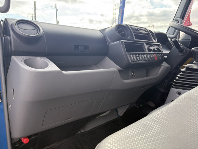 日野 デュトロ 小型 平ボディ 2RG-XZU605M(95388) 28枚目