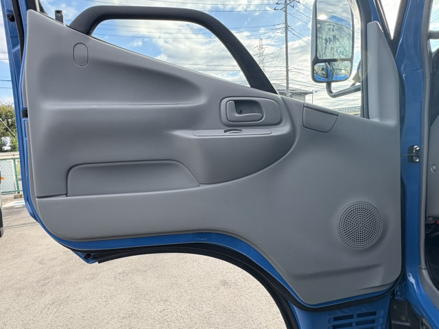 日野 デュトロ 小型 平ボディ 2RG-XZU605M(95388) 31枚目