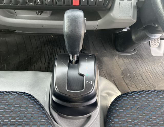 トヨタ ダイナ 小型 Wキャブ 2DG-GDY281(95392) 17枚目