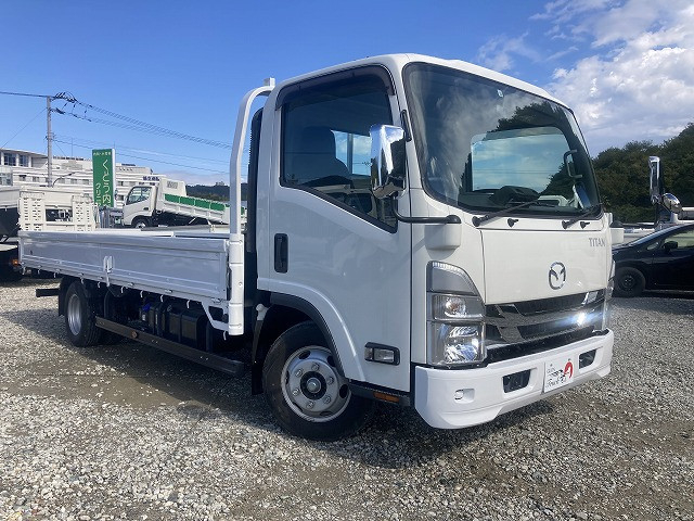 マツダ タイタン 小型 平ボディ 2RG-LPR88AR(95393) 3枚目