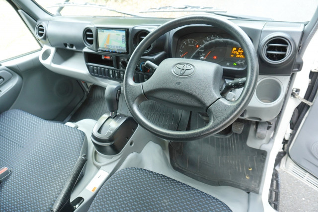 トヨタ ダイナ 小型 平ボディ 3BF-TRY230(95394) 3枚目