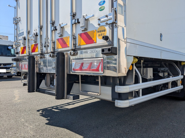 いすゞ ギガ 大型 冷凍冷蔵バン 2PG-CYJ77C(95396) 7枚目