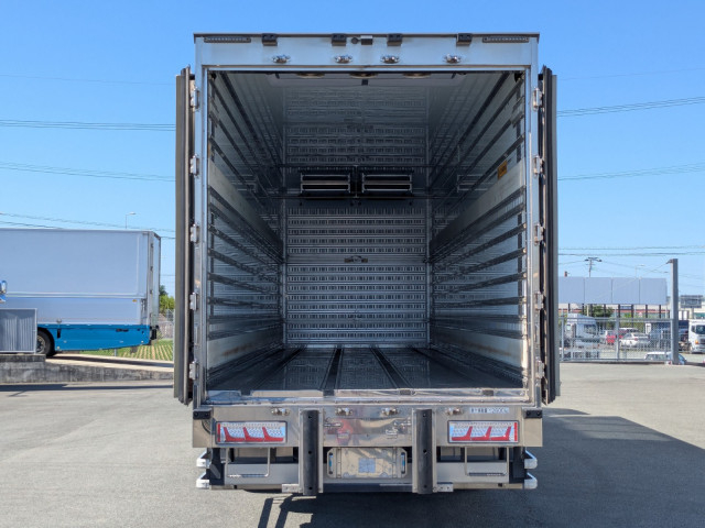 いすゞ ギガ 大型 冷凍冷蔵バン 2PG-CYJ77C(95396) 9枚目
