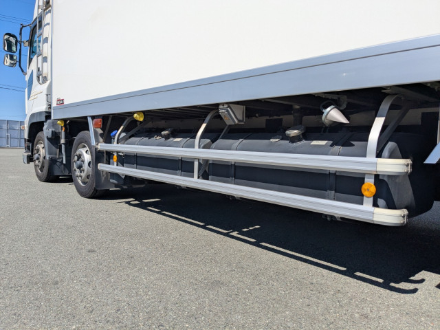 いすゞ ギガ 大型 冷凍冷蔵バン 2PG-CYJ77C(95396) 14枚目