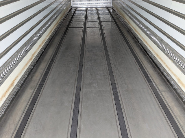 いすゞ ギガ 大型 冷凍冷蔵バン 2PG-CYJ77C(95396) 21枚目