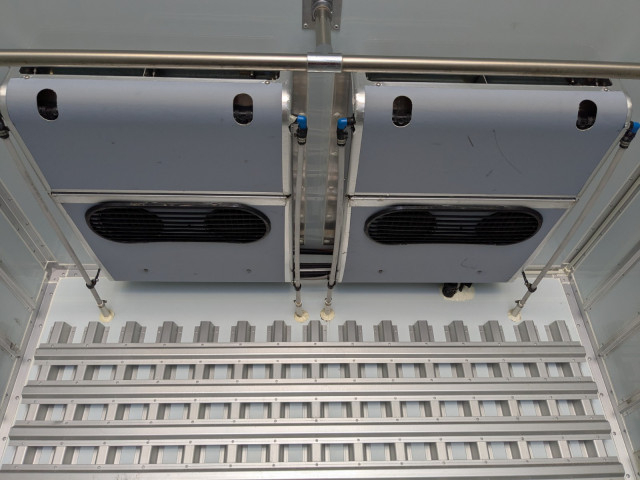 いすゞ ギガ 大型 冷凍冷蔵バン 2PG-CYJ77C(95396) 24枚目