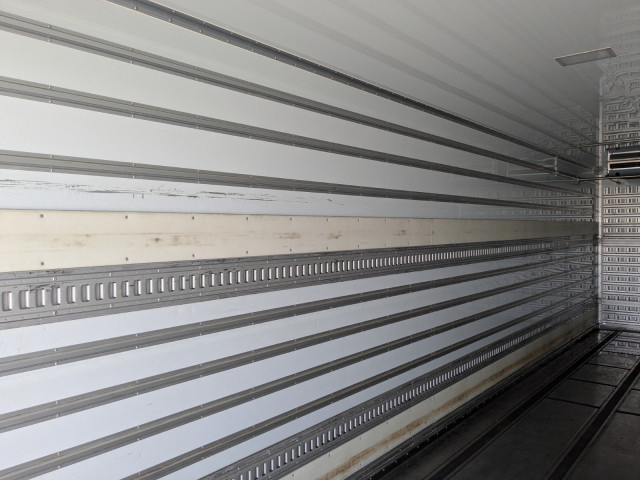 いすゞ ギガ 大型 冷凍冷蔵バン 2PG-CYJ77C(95396) 27枚目