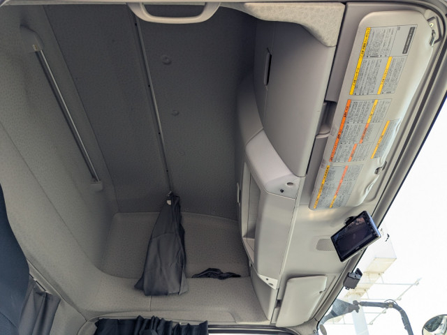 いすゞ ギガ 大型 冷凍冷蔵バン 2PG-CYJ77C(95396) 33枚目
