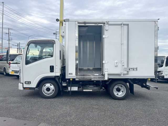 いすゞ エルフ 小型 冷凍冷蔵バン 2RG-NMR88AN(95413) 4枚目
