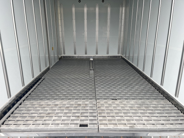 いすゞ エルフ 小型 冷凍冷蔵バン 2RG-NMR88AN(95413) 9枚目