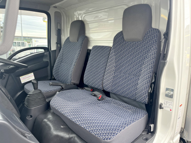 いすゞ エルフ 小型 冷凍冷蔵バン 2RG-NMR88AN(95413) 19枚目