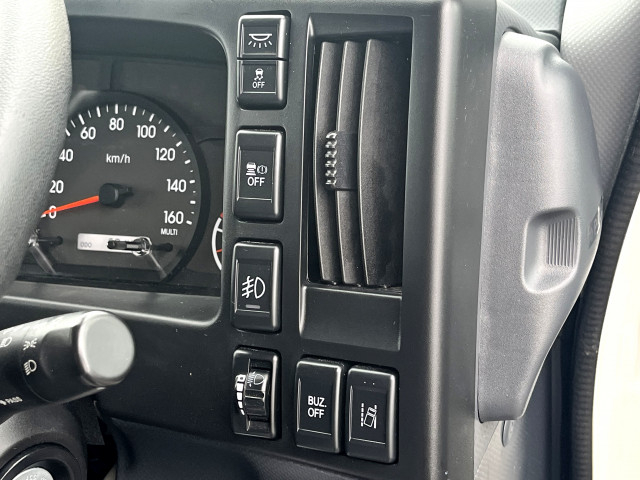 いすゞ エルフ 小型 冷凍冷蔵バン 2RG-NMR88AN(95413) 28枚目