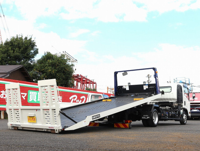 いすゞ エルフ 小型 車載専用車 2RG-NPR88AN(95414) 5枚目