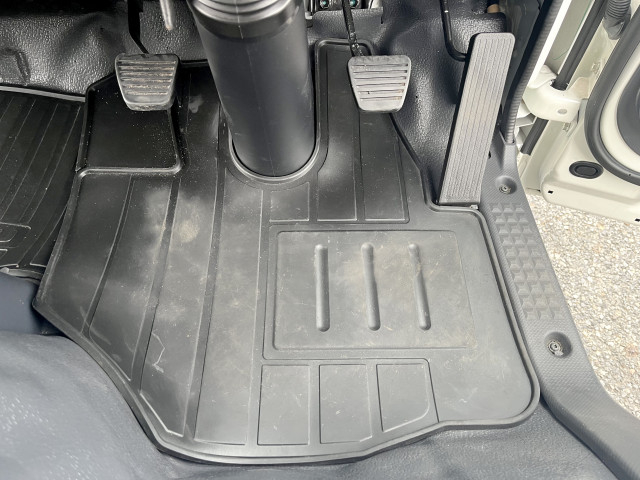 いすゞ エルフ 小型 冷凍冷蔵バン 2RG-NMR88AN(95413) 33枚目