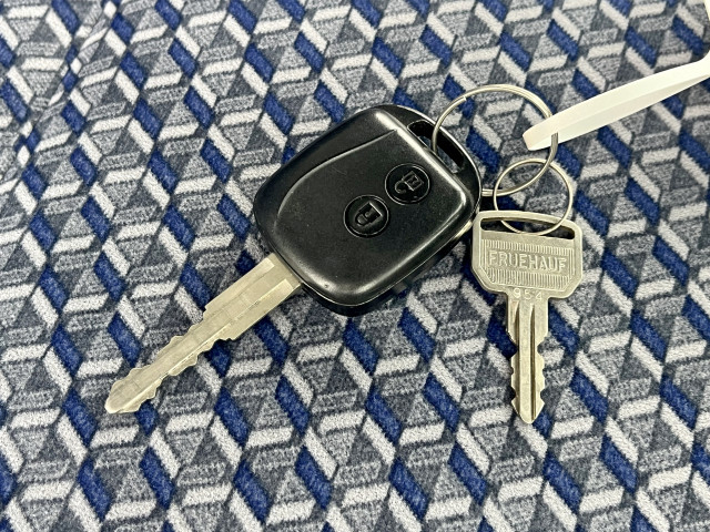 いすゞ エルフ 小型 冷凍冷蔵バン 2RG-NMR88AN(95413) 34枚目