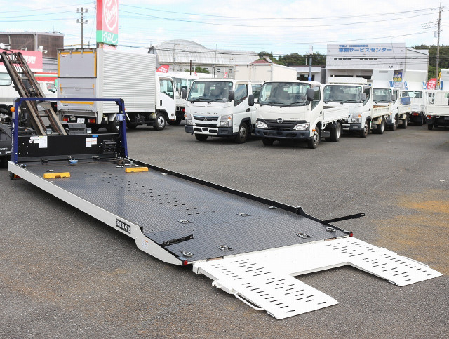 いすゞ エルフ 小型 車載専用車 2RG-NPR88AN(95414) 11枚目