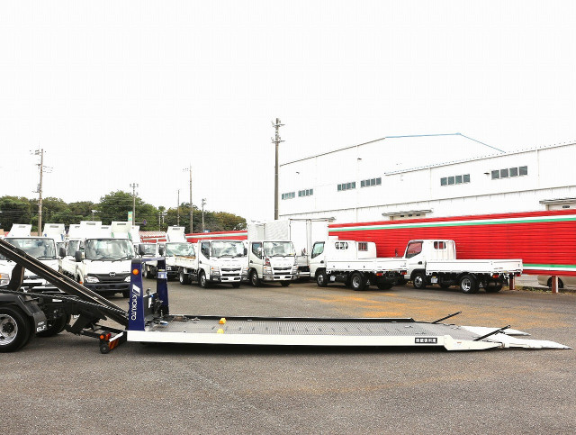 いすゞ エルフ 小型 車載専用車 2RG-NPR88AN(95414) 12枚目