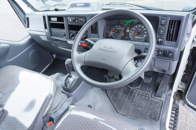 いすゞ エルフ 小型 Wキャブ 2RG-NJR88A(95415) 3枚目