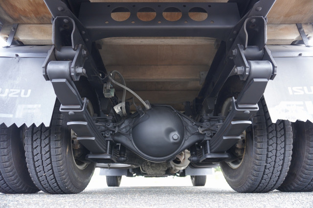 いすゞ エルフ 小型 Wキャブ 2RG-NJR88A(95415) 6枚目