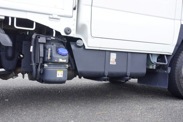 いすゞ エルフ 小型 Wキャブ 2RG-NJR88A(95415) 28枚目