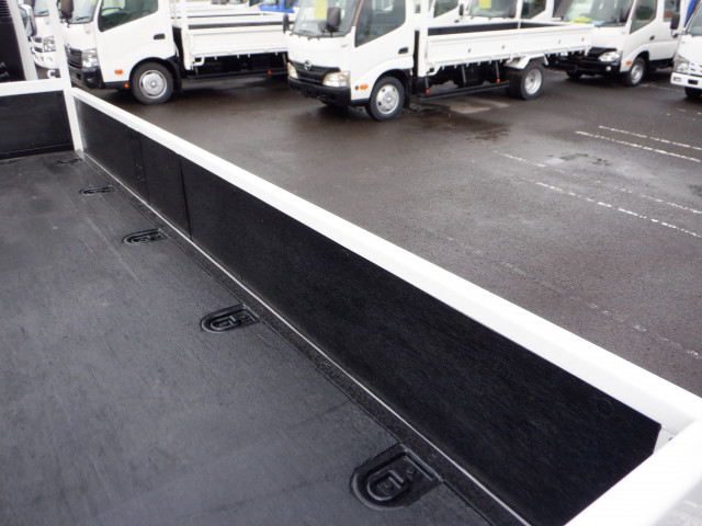 三菱ふそう キャンター 小型 クレーン付き 2PG-FEB80(95416) 10枚目