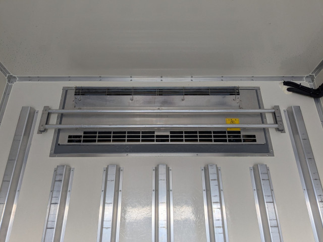 いすゞ エルフ 小型 冷凍冷蔵バン 2RG-NPR88AN(95417) 20枚目