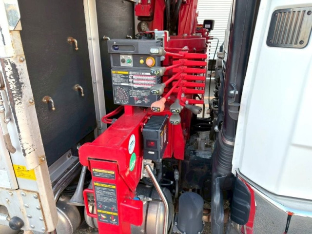 三菱ふそう ファイター 中型 クレーン付き 2KG-FK62F(95419) 12枚目