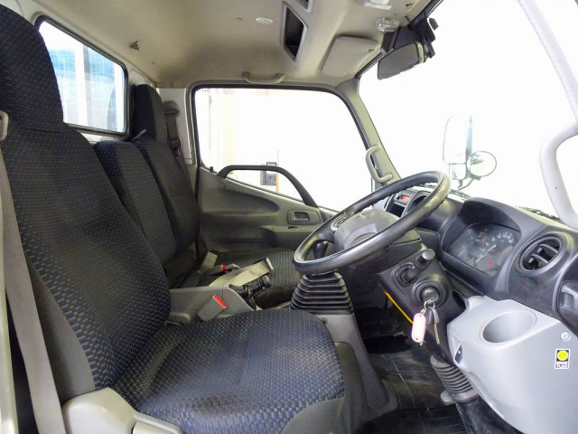 日野 デュトロ 小型 平ボディ 2RG-XZU655M(95420) 6枚目