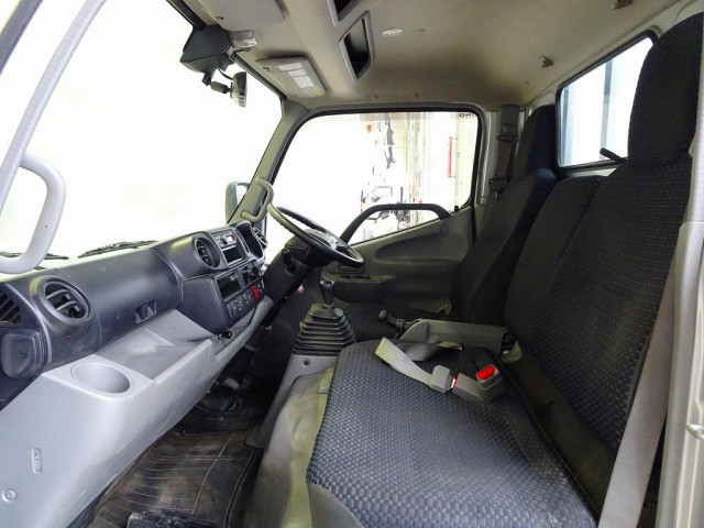 日野 デュトロ 小型 平ボディ 2RG-XZU655M(95420) 8枚目