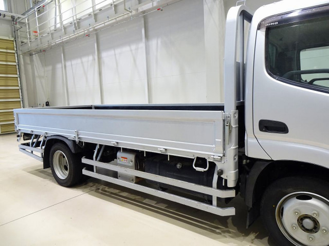 日野 デュトロ 小型 平ボディ 2RG-XZU655M(95420) 22枚目