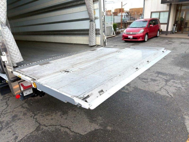 日野 レンジャー 中型 冷凍冷蔵バン 2KG-FC2ABG(95425) 5枚目