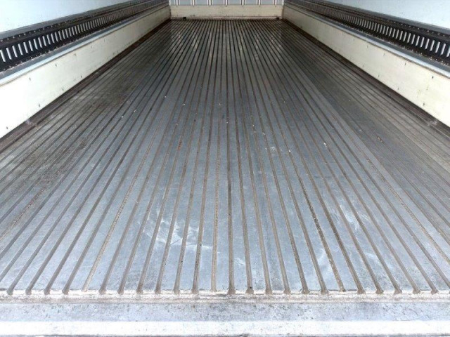 日野 レンジャー 中型 冷凍冷蔵バン 2KG-FC2ABG(95425) 8枚目