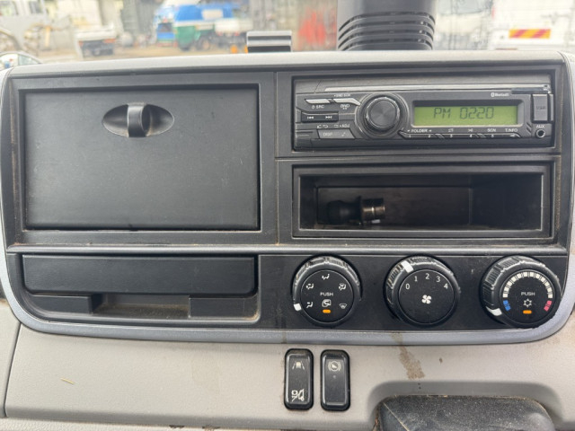 三菱ふそう キャンター 小型 平ボディ 2PG-FEAV0(95424) 23枚目