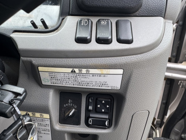 三菱ふそう キャンター 小型 平ボディ 2PG-FEAV0(95424) 27枚目