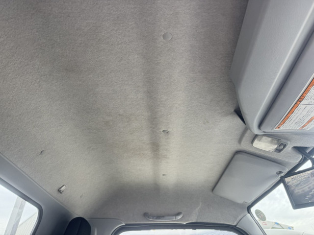 三菱ふそう キャンター 小型 平ボディ 2PG-FEAV0(95424) 31枚目