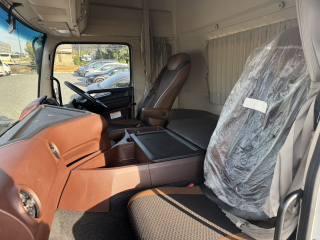 日野 プロフィア 大型 トラクタ（シングル） 2DG-SH1EDGG(95426) 11枚目