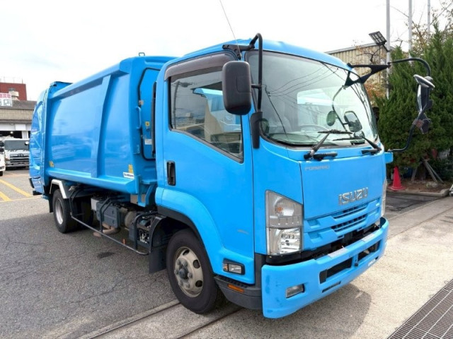 いすゞ フォワード 中型 塵芥車（プレス式） 2RG-FRR90S2(95432) 2枚目