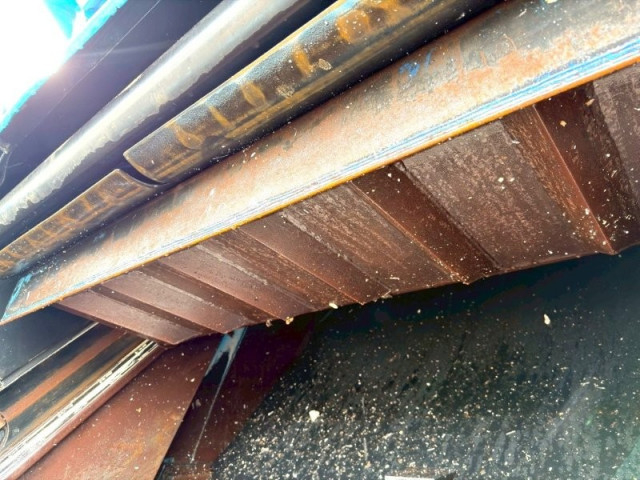 いすゞ フォワード 中型 塵芥車（プレス式） 2RG-FRR90S2(95432) 13枚目