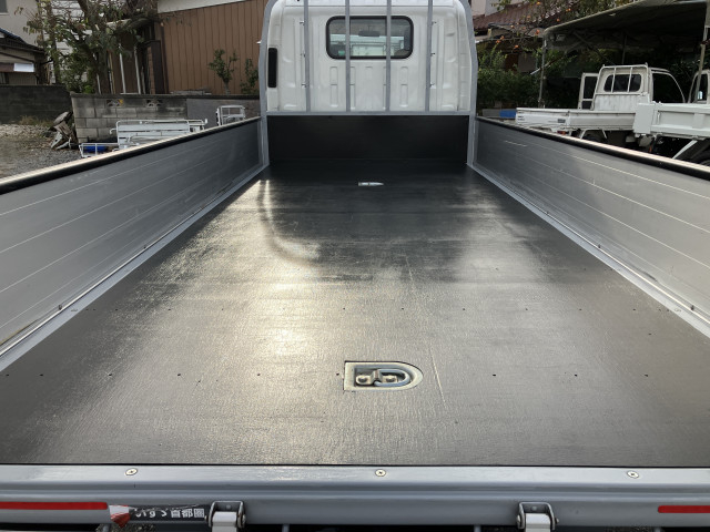 いすゞ エルフ 小型 平ボディ 2RG-NLR88AR(95433) 4枚目