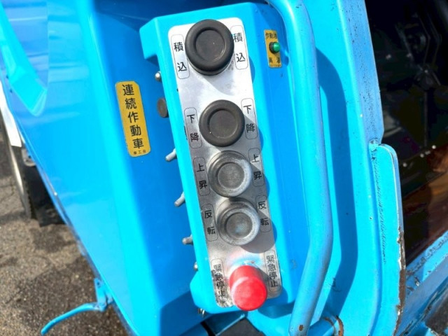 いすゞ フォワード 中型 塵芥車（プレス式） 2RG-FRR90S2(95432) 16枚目