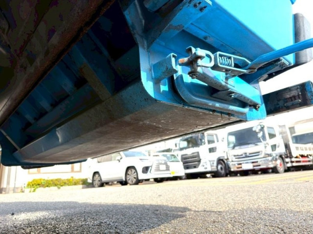 いすゞ フォワード 中型 塵芥車（プレス式） 2RG-FRR90S2(95432) 18枚目